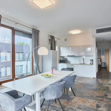 Penthouse C52 - Golden Tulip
