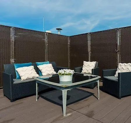Penthouse C52 - Golden Tulip