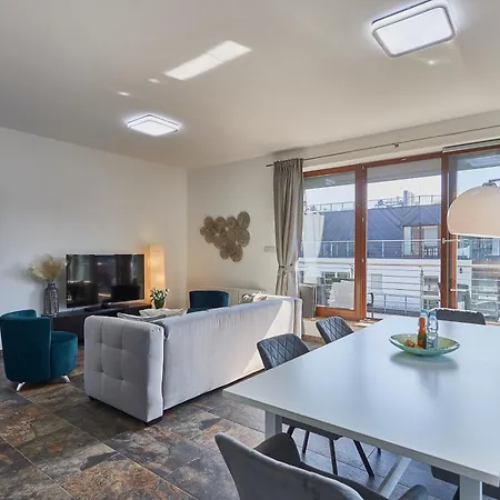 Penthouse C52 - Golden Tulip *