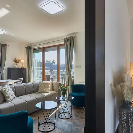 Penthouse C52 - Golden Tulip *